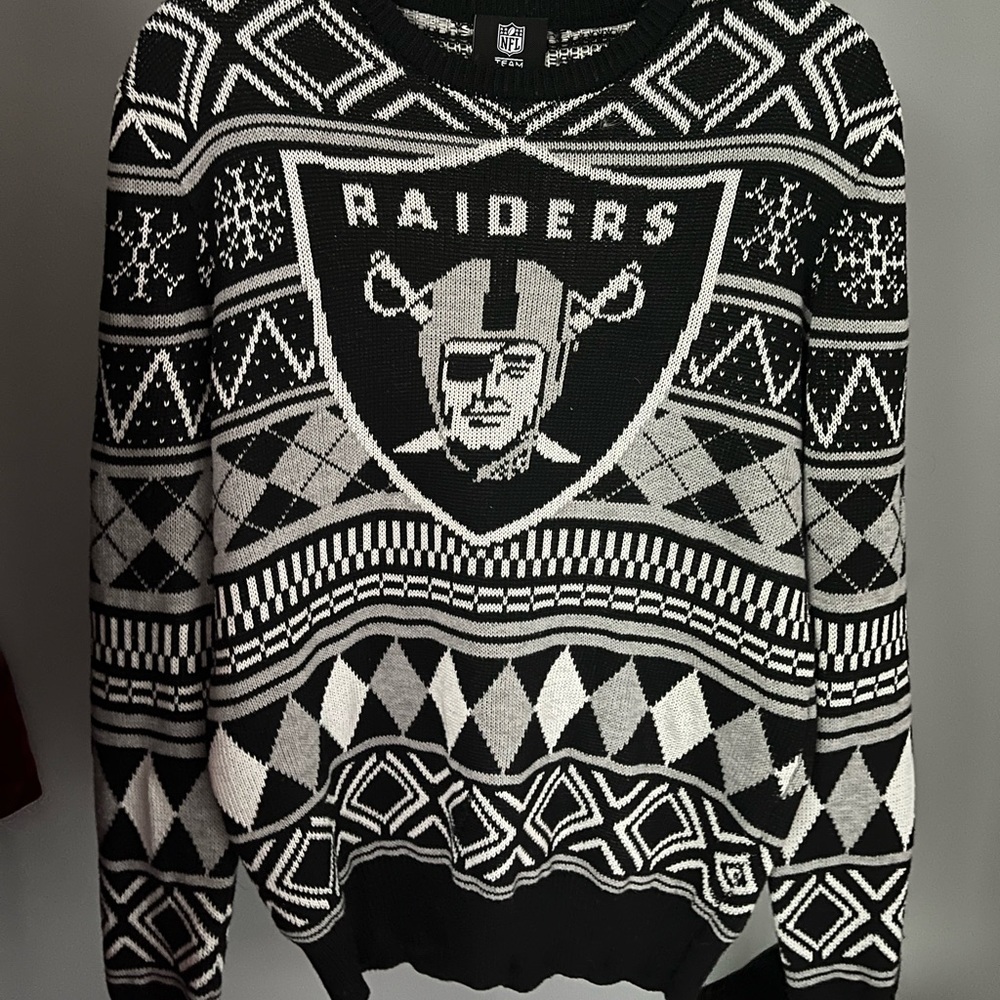 Raiders crewneck sweater